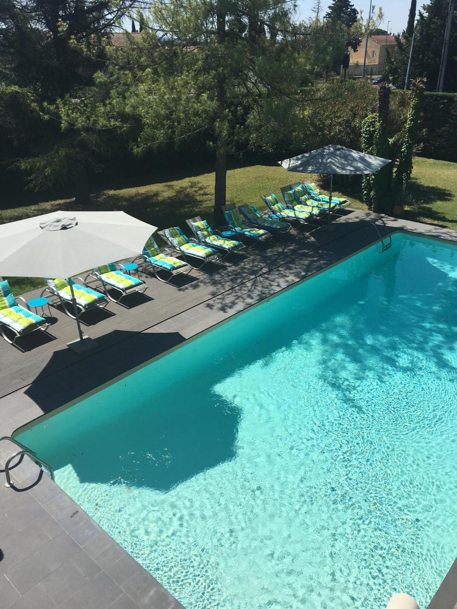 Le Safari Hotel Restaurant Carpentras Dış mekan fotoğraf